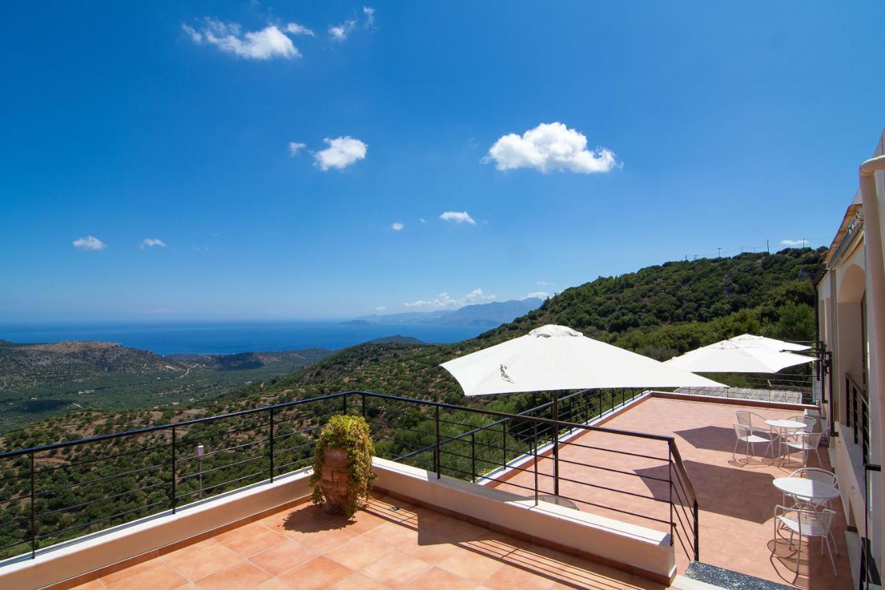 Villa Dio Petres Kroustas Extérieur photo