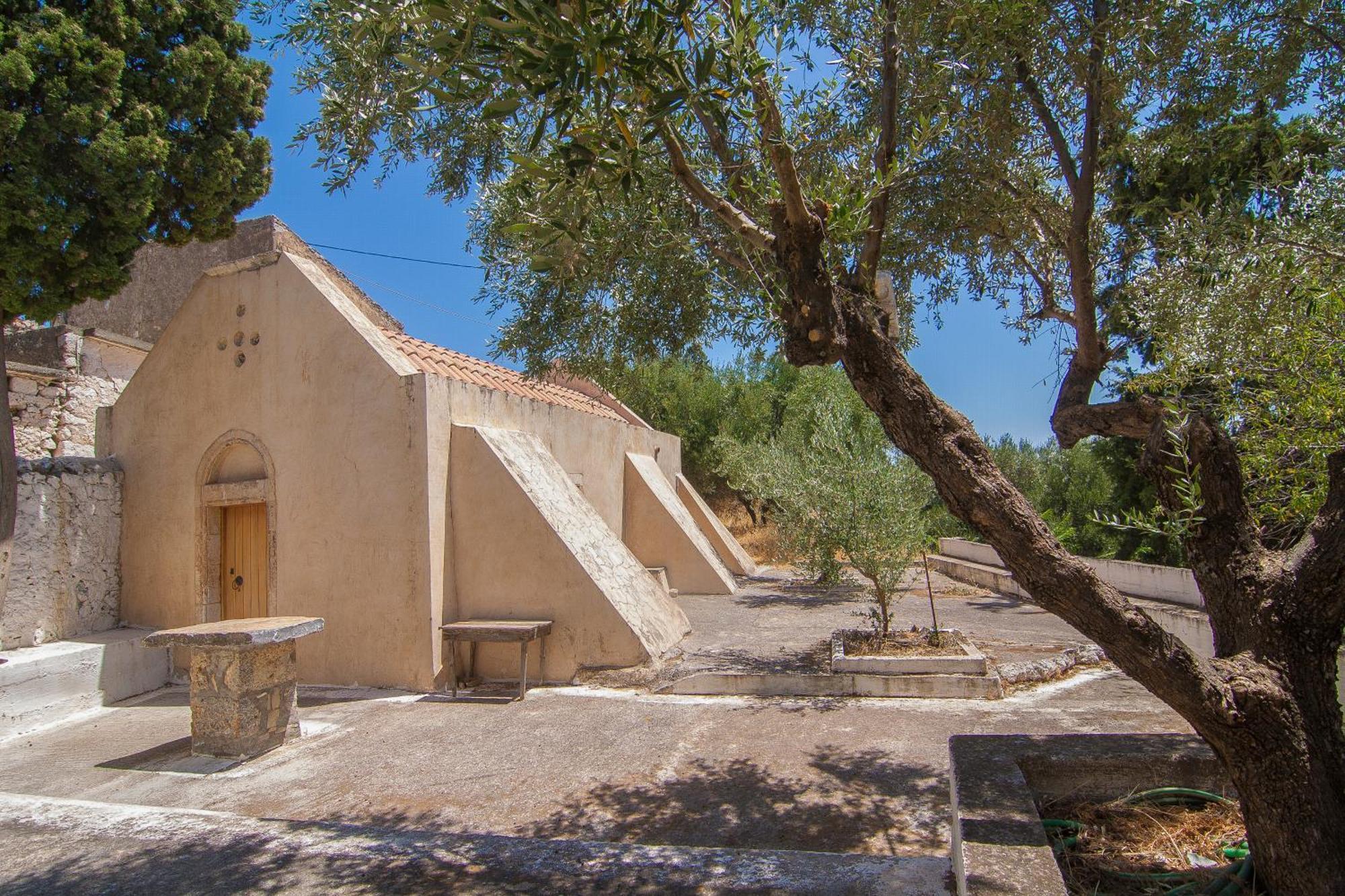 Villa Dio Petres Kroustas Extérieur photo