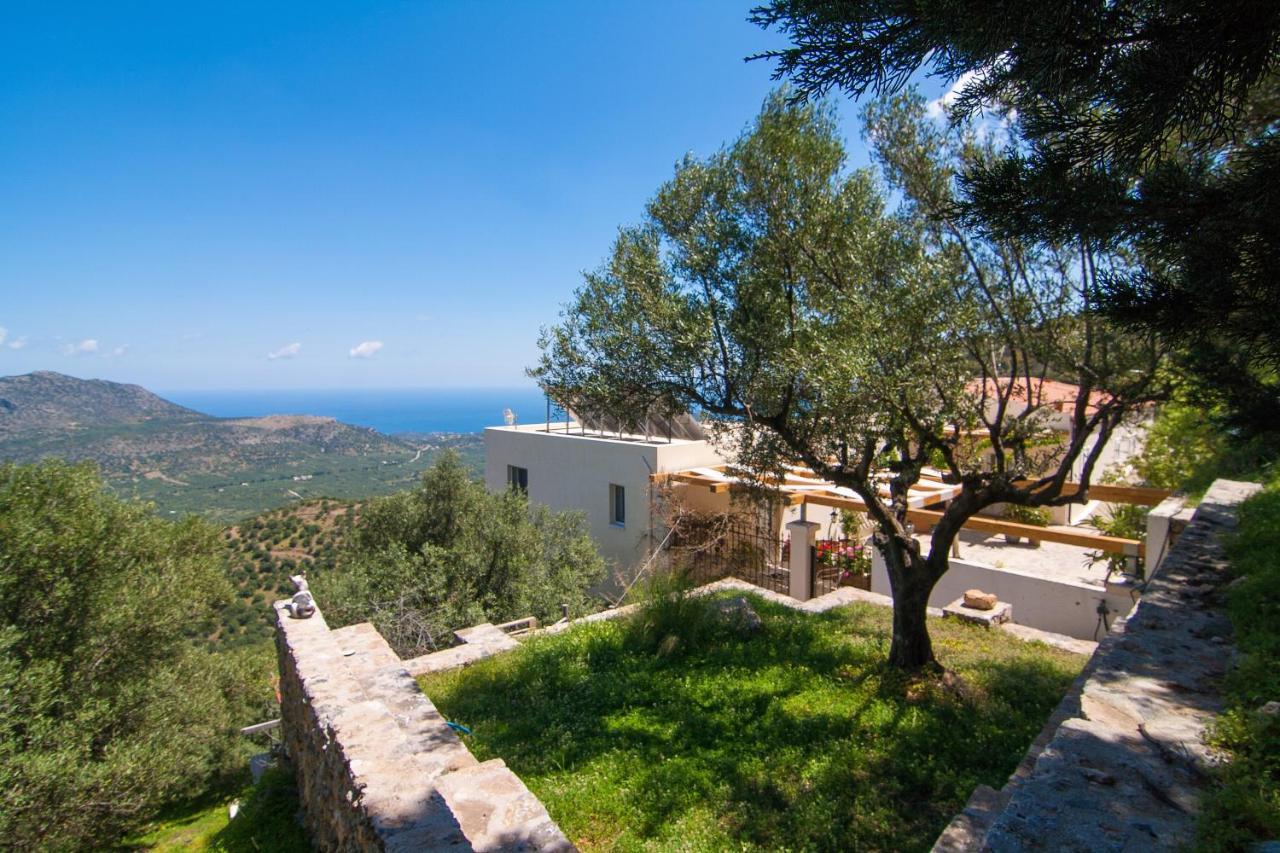 Villa Dio Petres Kroustas Extérieur photo